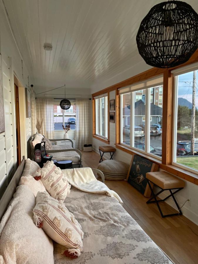 Seaside Beach Front House On The Promenade Экстерьер фото